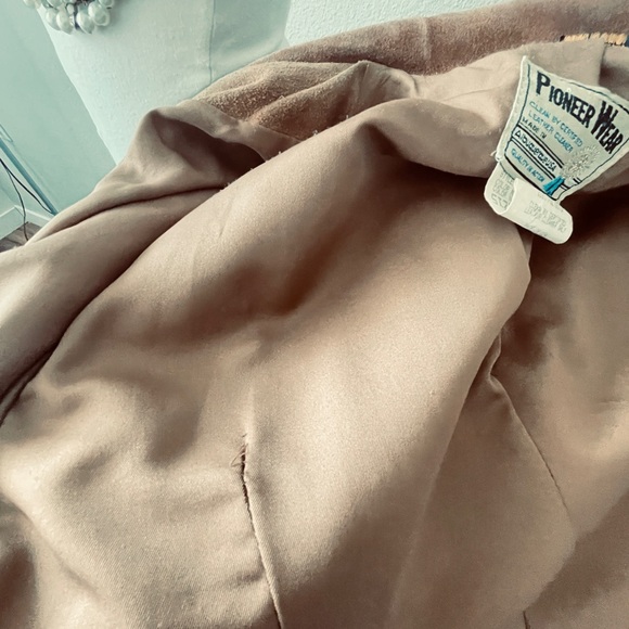 Vintage 80s Pioneer Wear Women’s Leather Fringe Jacket. - Picture 9 of 10